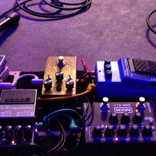 Broncho pedals